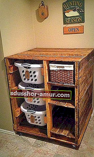 шкаф за перално помещение от палет