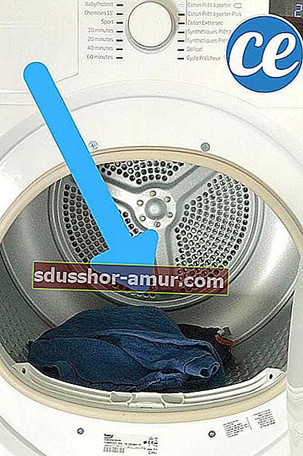 Sušilnik za odstranjevanje neprijetnega znojenja z oblačil po pranju