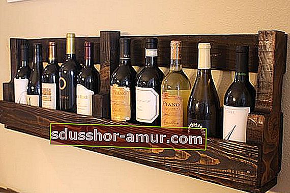 Съхранявайте бутилките си за вино с палети