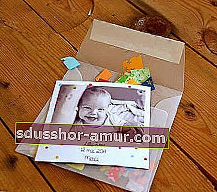 pozivnica izrađena polaroidom i konfetama