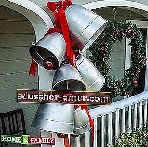 Декоративна сребърна камбана за Коледа