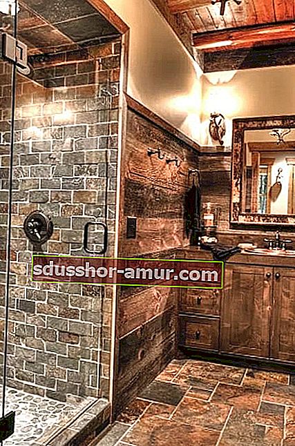 ванная комната в деревенском стиле из дерева и камня