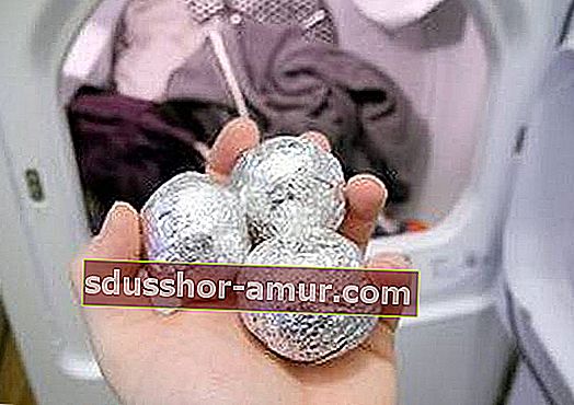топка от алуминиево фолио за отстраняване на статично електричество от сушилнята