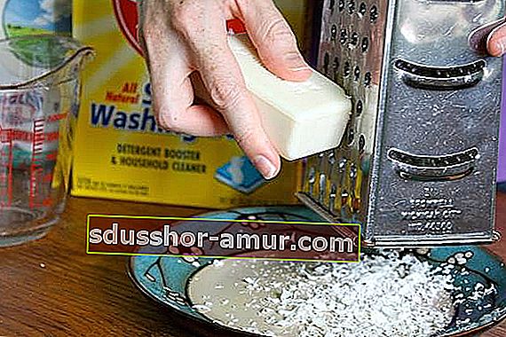 Naribajte marsejski sapun za pranje rublja