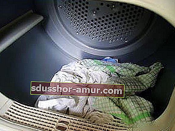 oblečenie prané pri vysokej teplote, aby sa zabili ploštice