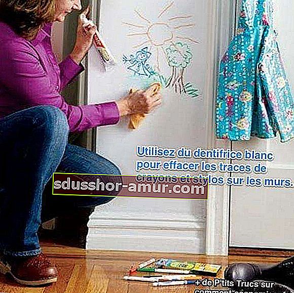 Стирайте рисунки карандашом, шариковой ручкой или фломастером на стенах.
