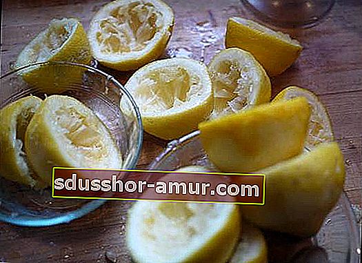 используйте чистый лимон, чтобы избавиться от муравьев