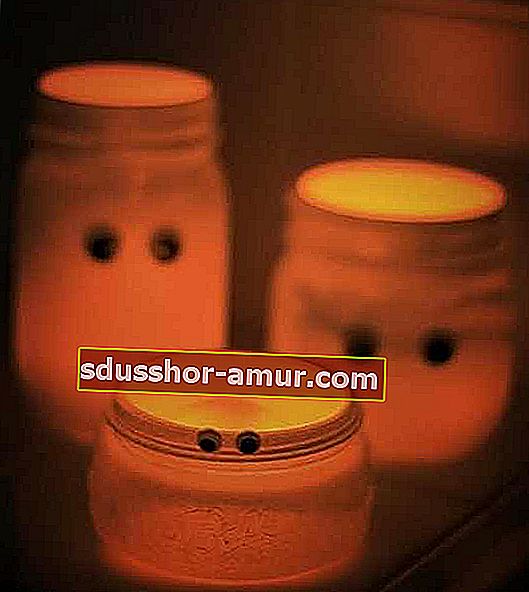немъртви свещи за декорация на Хелоуин