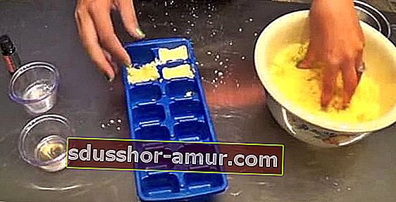 Домашна таблетка за смучене с Epsom сол за миялна машина