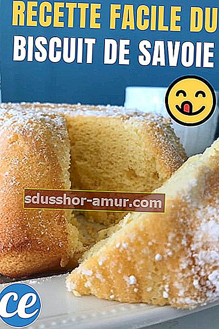 Domaći Briscuit de Savoie s izrezanim dijelom na bijelom tanjuru