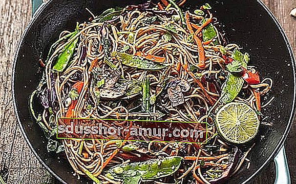 wok recept proti odpadkom grda zelenjava