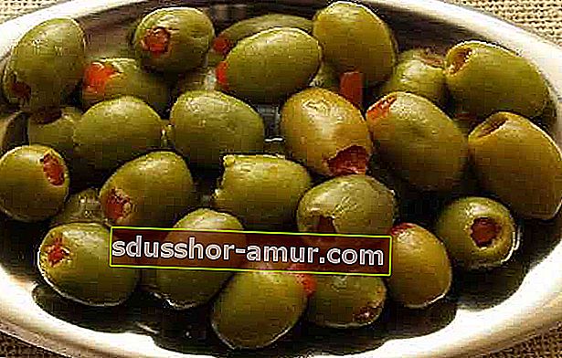 Принимайте оливки против укачивания