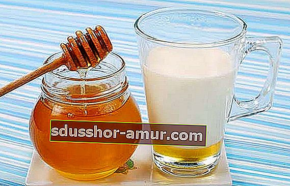 мляко и мед за изправяне на косата