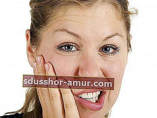 Карамфил за облекчаване на зъбобол