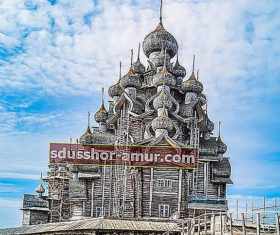 Pogled na crkvu Preobraženja u Kiljiju u Rusiji